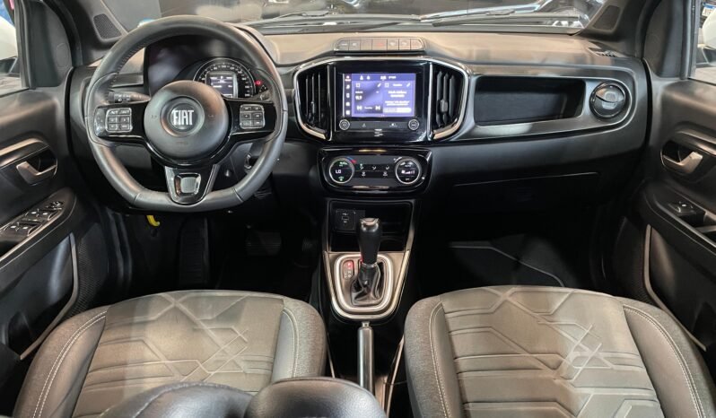 Fiat Strada Volcano 2023 completo