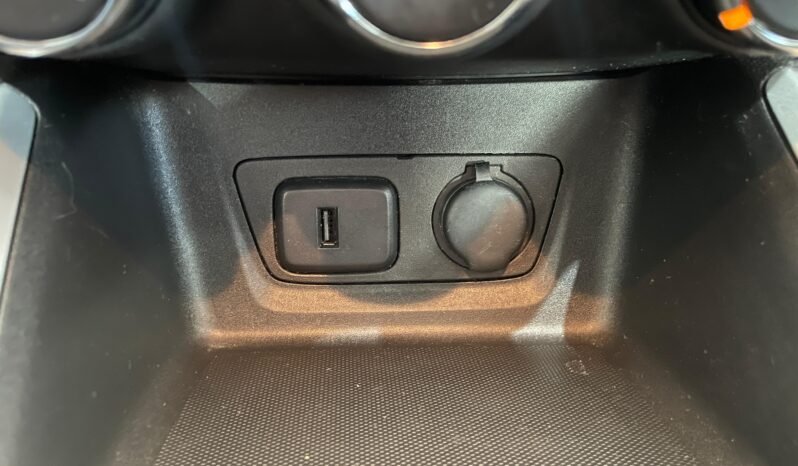 Chevrolet ONIX SEDAN Plus LT 2020 completo