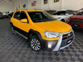 Toyota ETIOS CROSS 2015