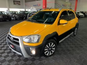Toyota ETIOS CROSS 2015