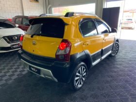 Toyota ETIOS CROSS 2015