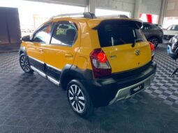Toyota ETIOS CROSS 2015 completo