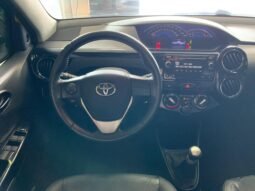 Toyota ETIOS CROSS 2015 completo