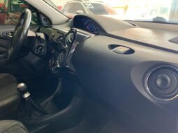 Toyota ETIOS CROSS 2015 completo