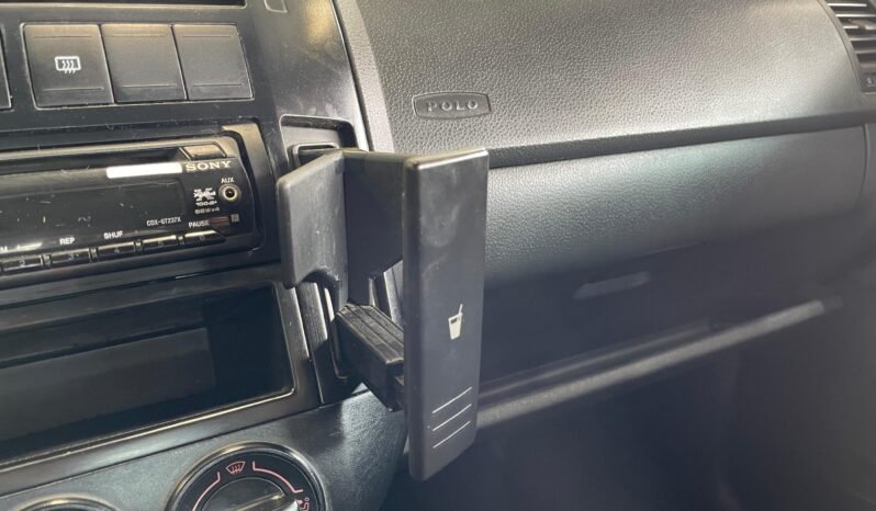 VolksWagen Polo Sed. COMFORT 2008 completo