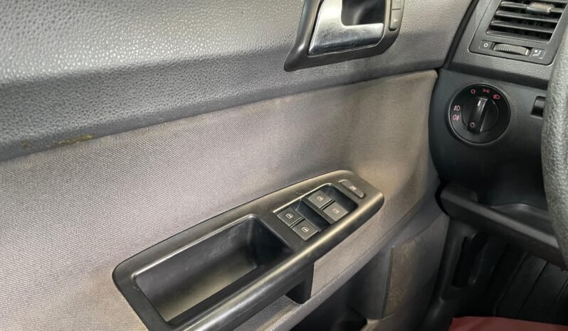 VolksWagen Polo Sed. COMFORT 2008 completo