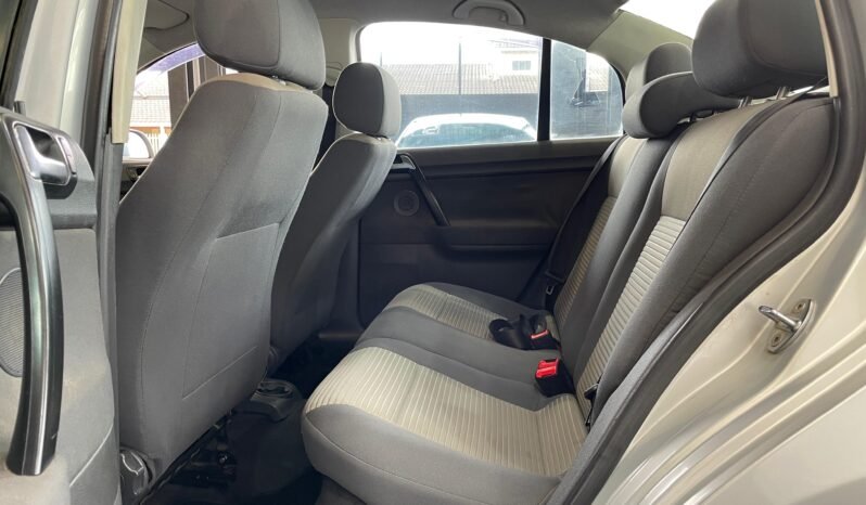 VolksWagen Polo Sed. COMFORT 2008 completo