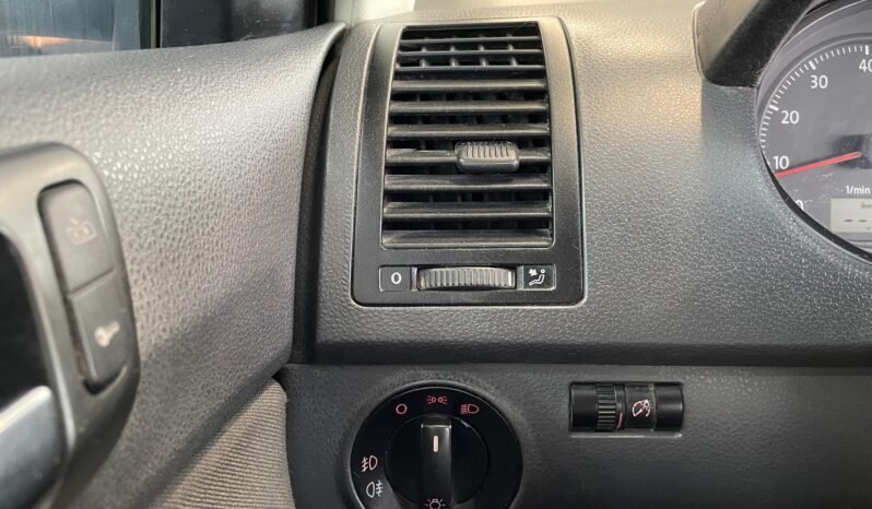 VolksWagen Polo Sed. COMFORT 2008 completo