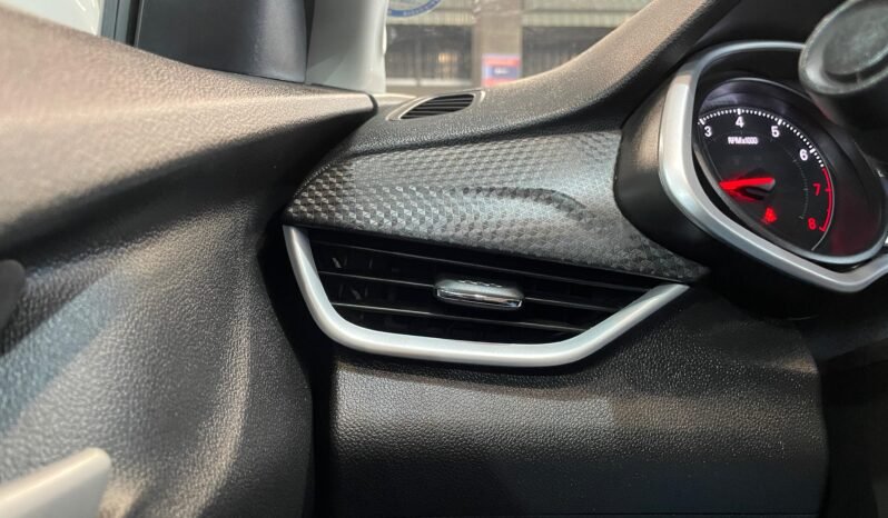 Chevrolet ONIX HATCH LT 2024 completo