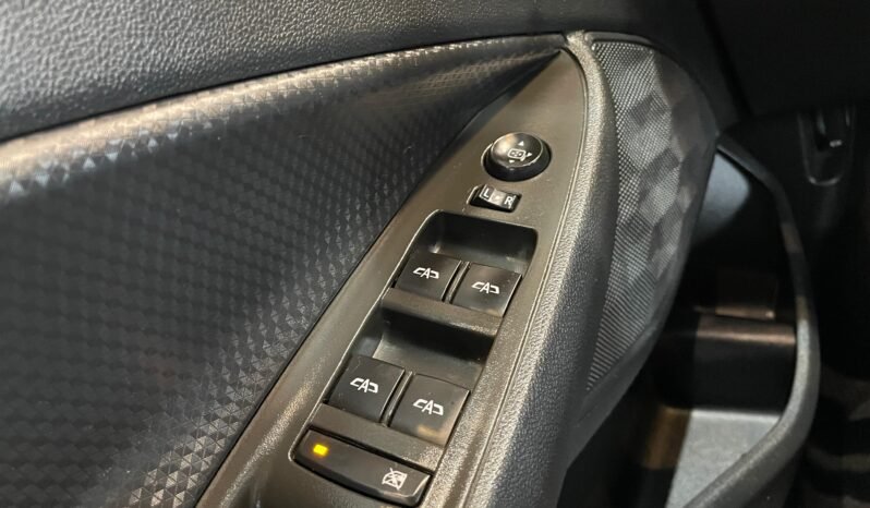 Chevrolet ONIX HATCH LT 2024 completo