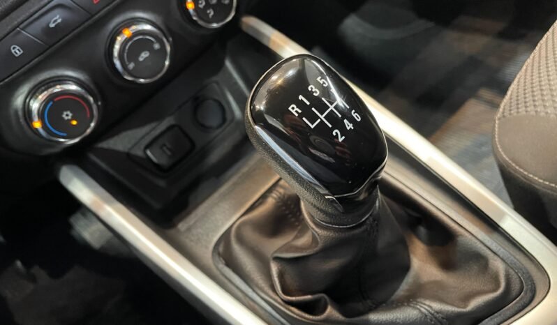 Chevrolet ONIX HATCH LT 2024 completo