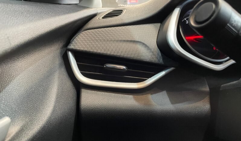 Chevrolet ONIX HATCH LT 2025 completo