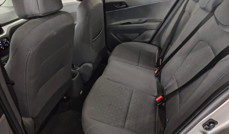 Hyundai HB20S Comfort Plus 2025 completo