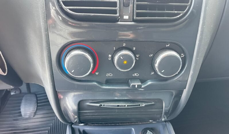 Fiat Strada Adventure 2013 completo