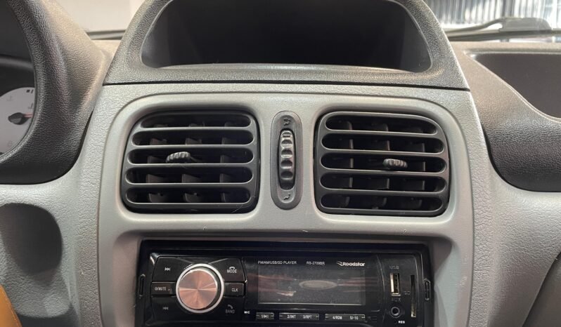 Renault Clio Hi-Flex 2011 completo