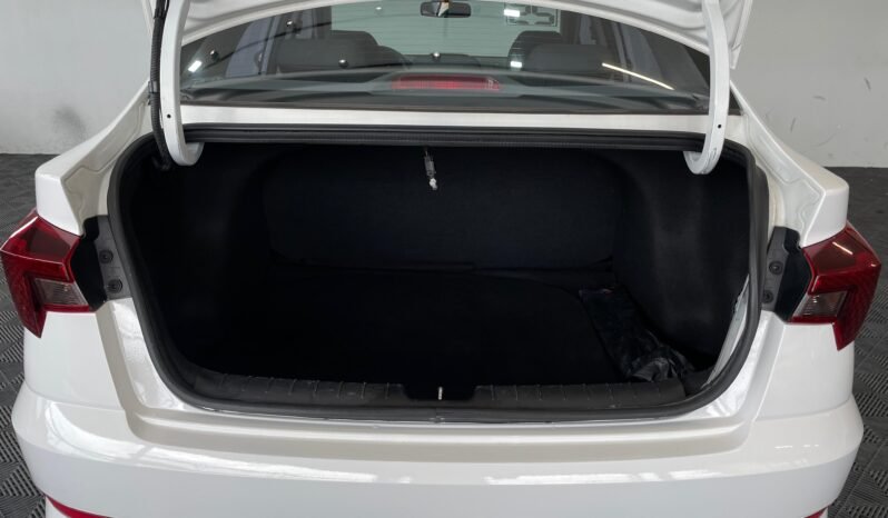 Hyundai HB20S Comfort Plus 2025 completo