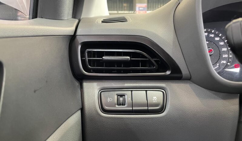 Hyundai HB20S Comfort Plus 2025 completo