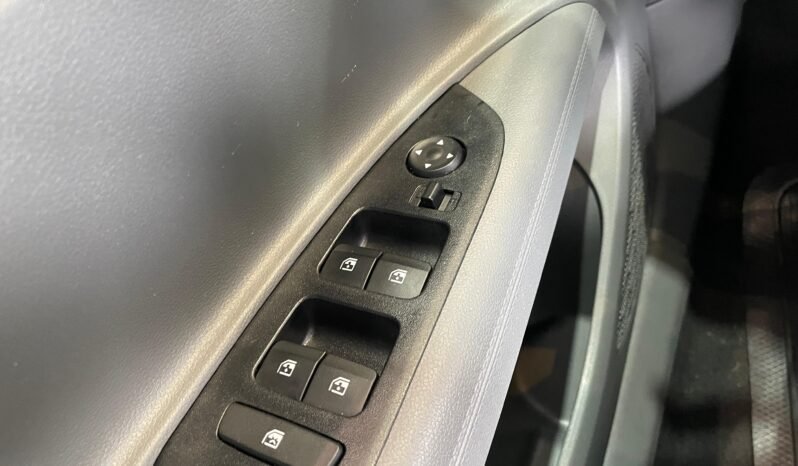 Hyundai HB20S Comfort Plus 2025 completo