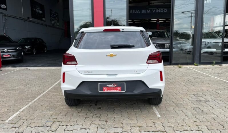 Chevrolet ONIX HATCH LT 2023 completo
