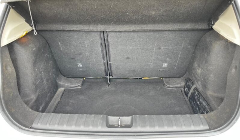 Chevrolet ONIX HATCH LT 2023 completo