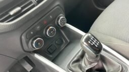 Chevrolet ONIX HATCH LT 2023 completo