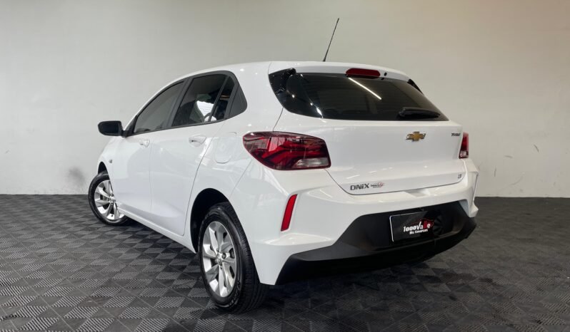 Chevrolet ONIX HATCH LT 2023 completo