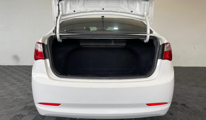 Hyundai HB20S C.Plus/C.Style 2014 completo