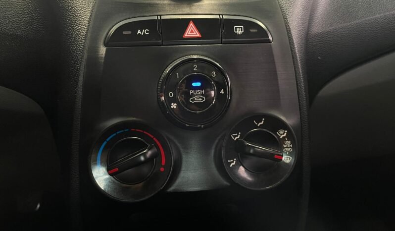 Hyundai HB20S C.Plus/C.Style 2014 completo