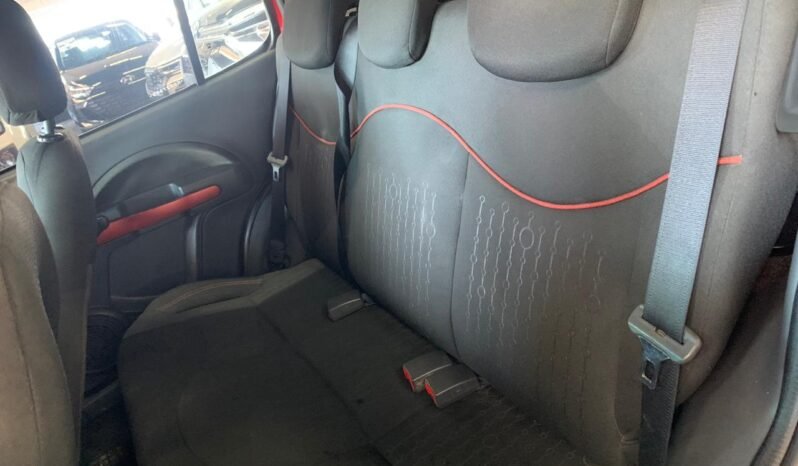 Fiat Uno Sporting 2014 completo