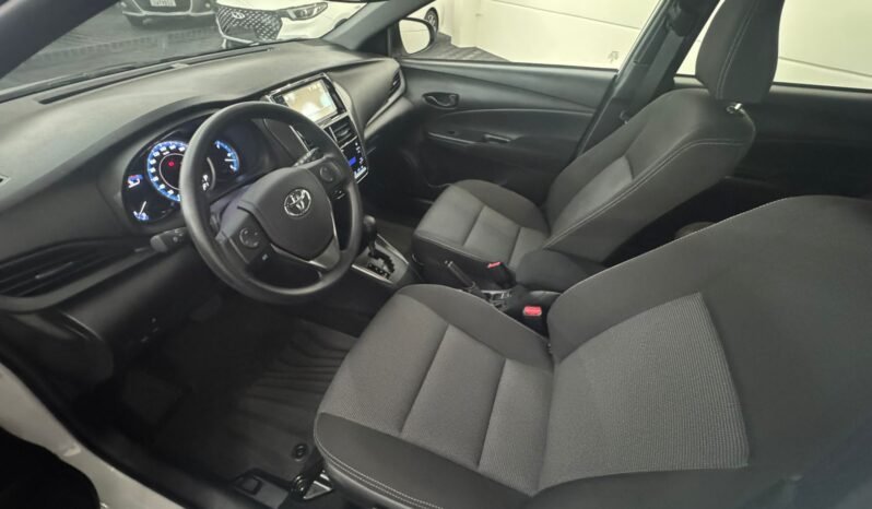 Toyota YARIS XL 2025 completo