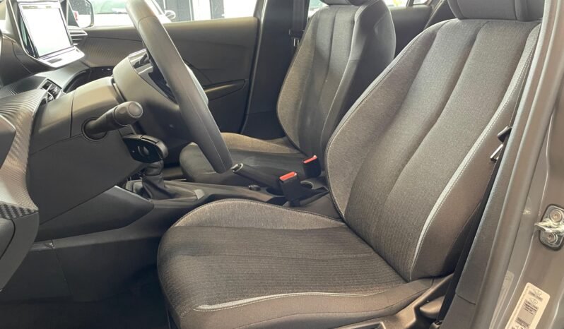 Peugeot 208 Allure 2025 completo