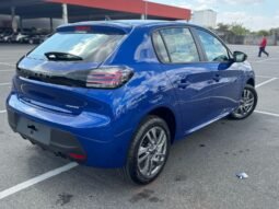 Peugeot 208 Allure  2025 completo