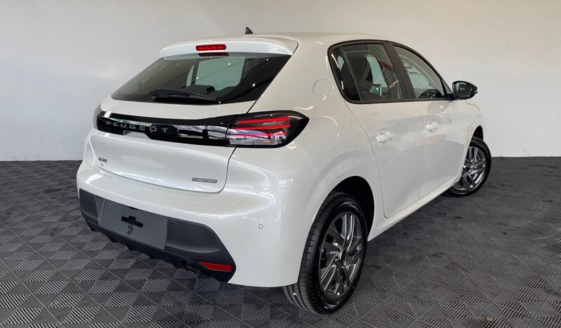 Peugeot 208 Allure 2025 completo