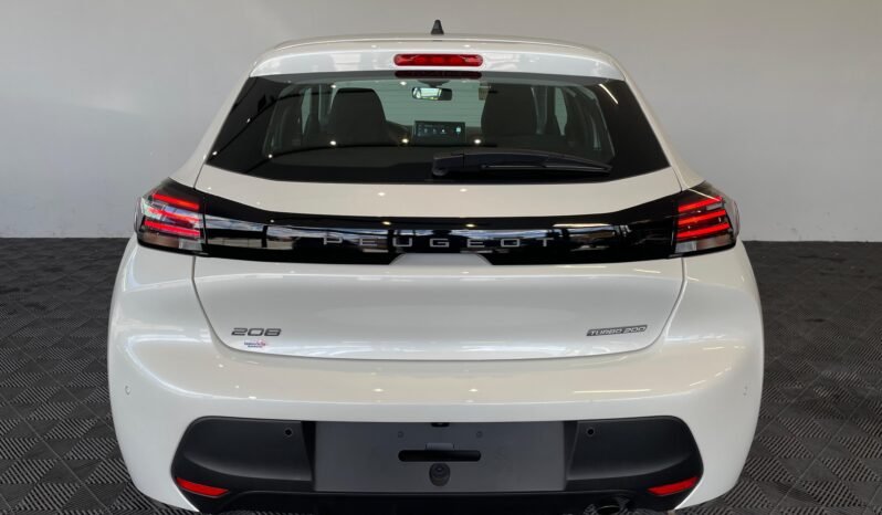 Peugeot 208 Allure 2025 completo