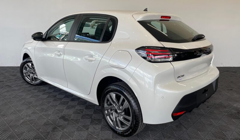 Peugeot 208 Allure 2025 completo