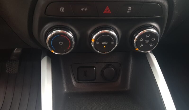 Chevrolet ONIX HATCH LT 2023 completo