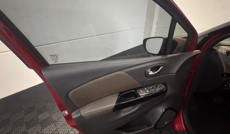 Renault CAPTUR Iconic 2022 completo