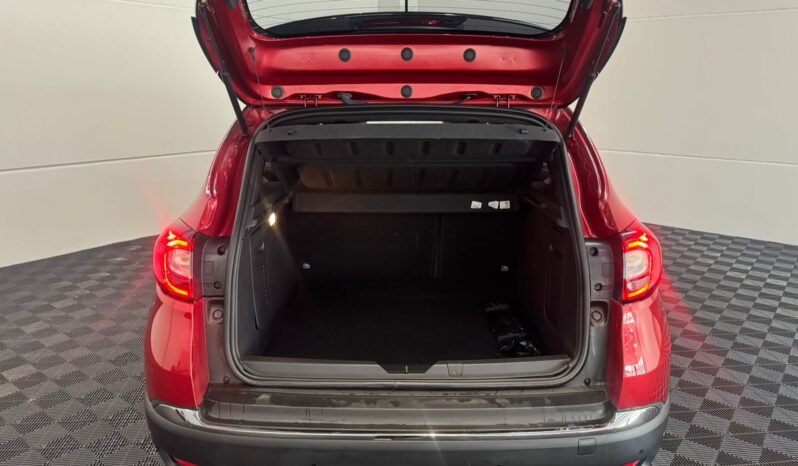 Renault CAPTUR Iconic 2022 completo