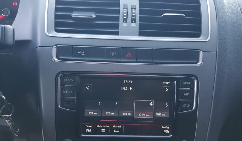 VolksWagen Fox Comfortline 2018 completo