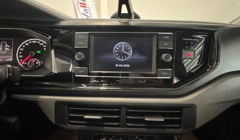 VolksWagen Polo Comfort. 2018 completo