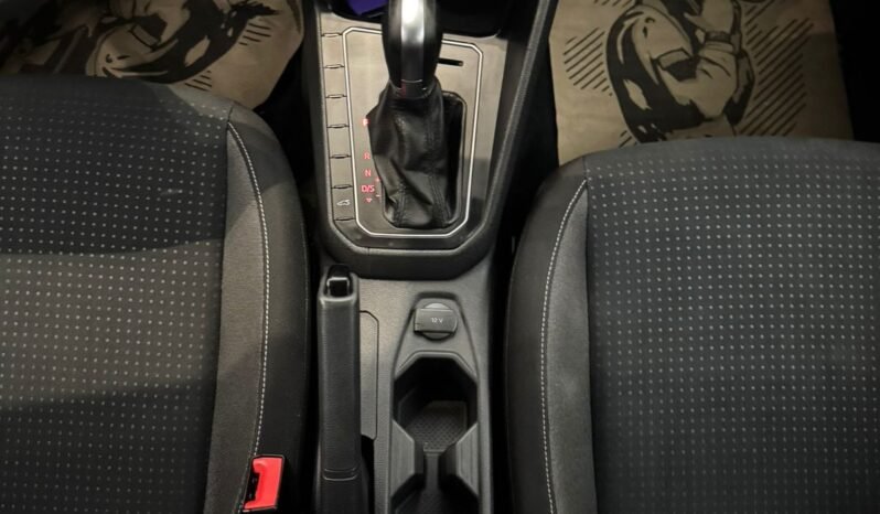 VolksWagen Polo Comfort. 2018 completo