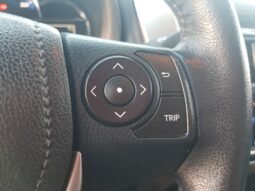 Toyota YARIS XLS Sedan 2020 completo