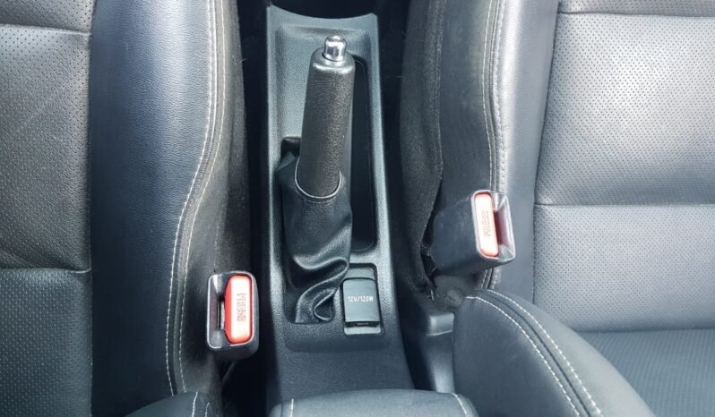 Toyota YARIS XLS Sedan 2020 completo