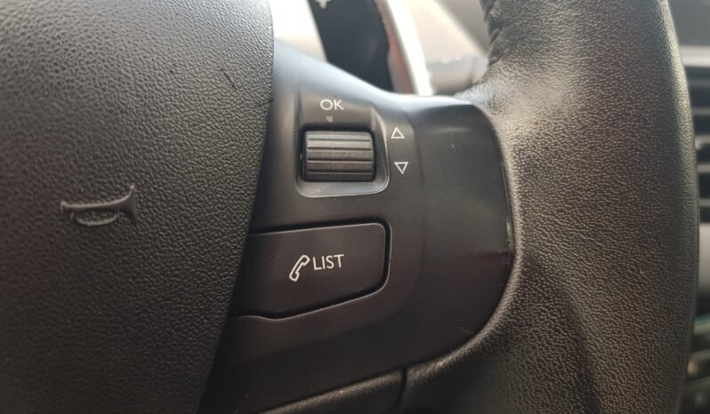 Peugeot 208 Allure 2016 completo