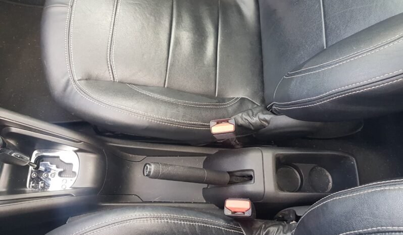 Peugeot 208 Allure 2016 completo