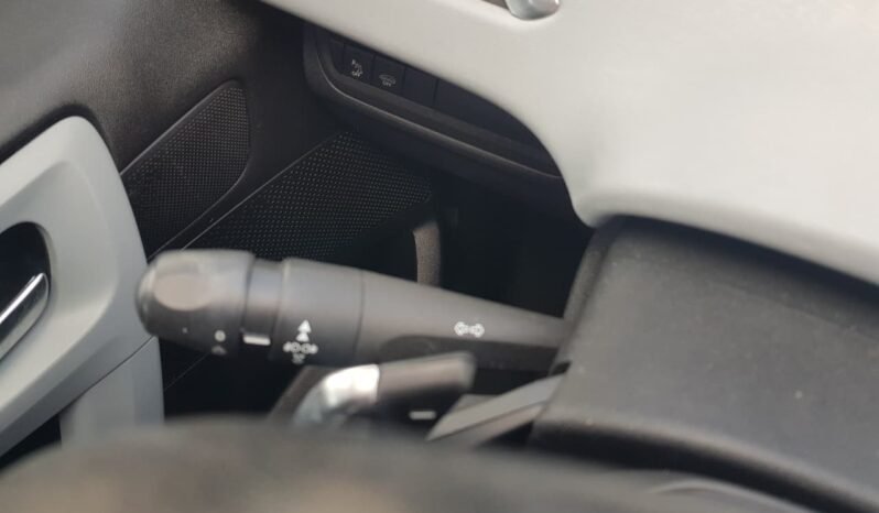 Peugeot 208 Allure 2016 completo