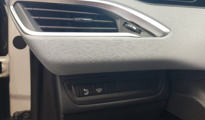 Peugeot 208 Allure 2016 completo