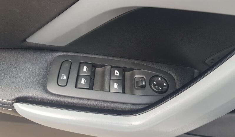 Peugeot 208 Allure 2016 completo