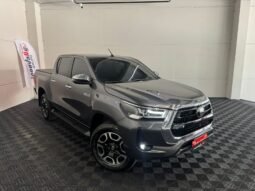 Toyota Hilux SRX 2025