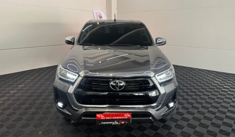 Toyota Hilux SRX 2025 completo
